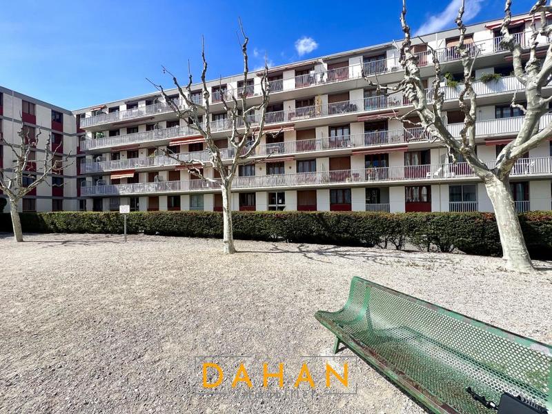 Appartement - 81 m² - 4 pièces