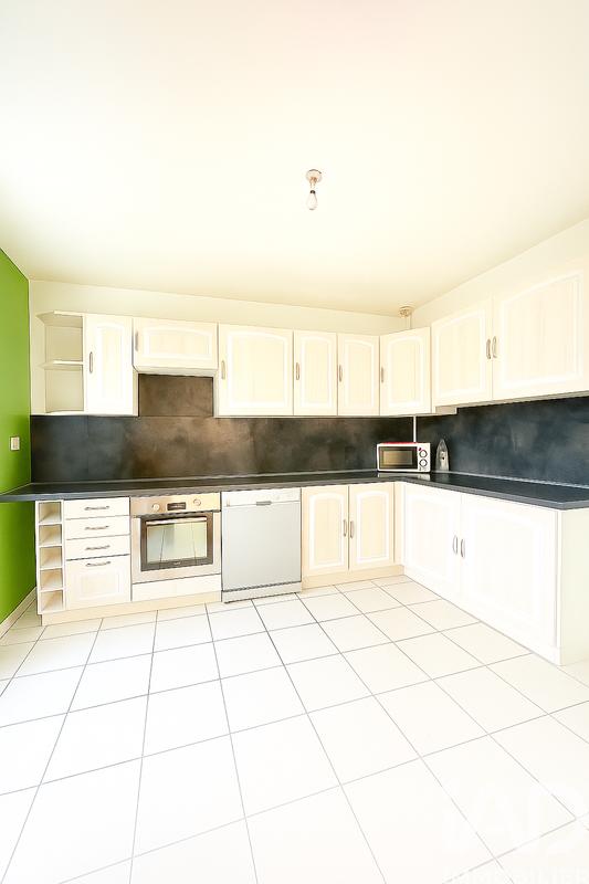 Appartement - 82 m² - 4 pièces