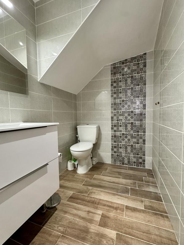 Maison - 96 m² - 4 pièces