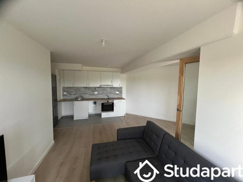 Chambre - 13 m² - 1 pièce