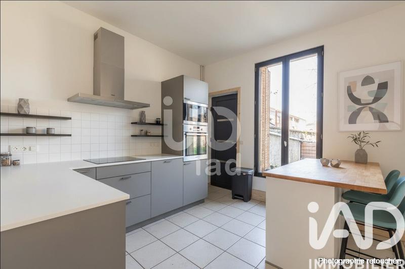 Maison - 150 m² - 8 pièces