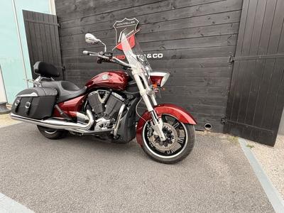 Victory Motorcycles Crossroads Standard