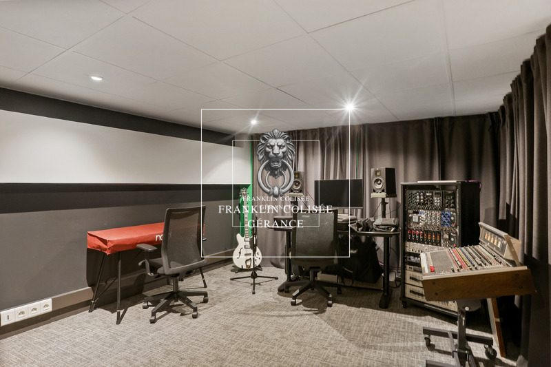 Bureau - 74 m² - 3 pièces