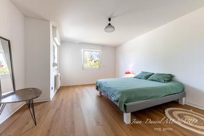 Maison d'architecte - 290 m² - 8 pièces