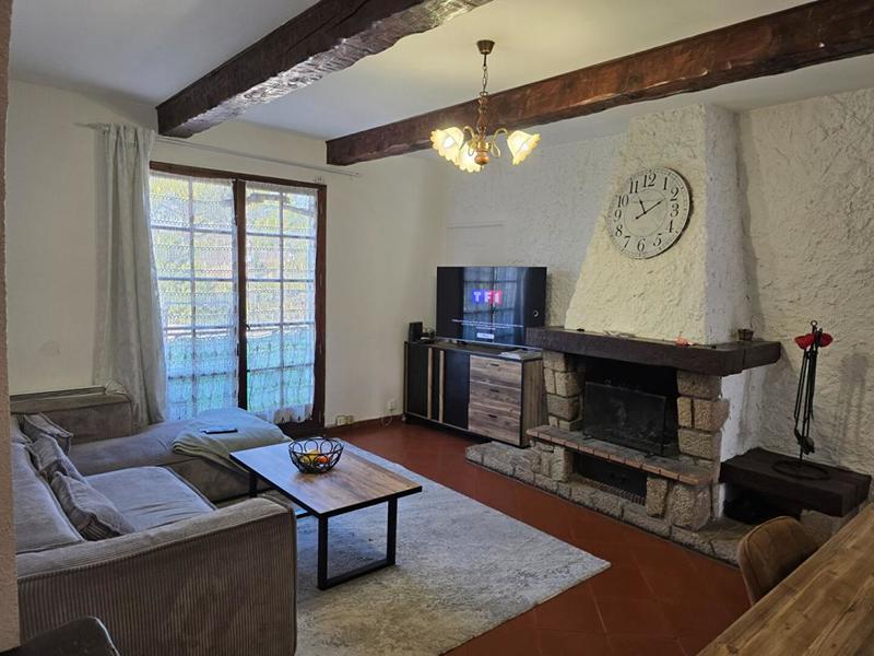 Maison - 200 m² - 8 pièces