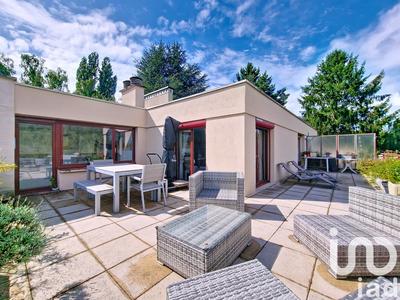 Appartement - 110 m² - 6 pièces