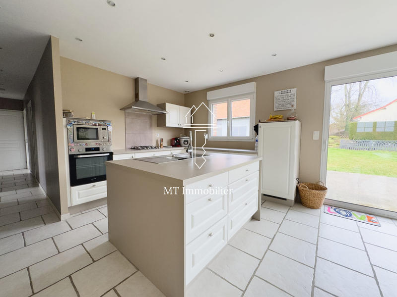 Maison - 141 m² - 8 pièces