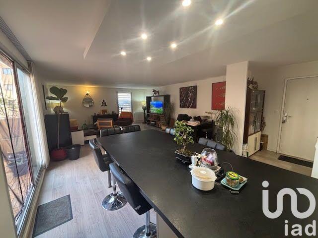 Appartement - 95 m² - 4 pièces