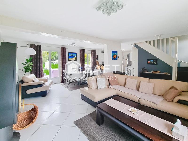 Maison - 115 m² - 7 pièces