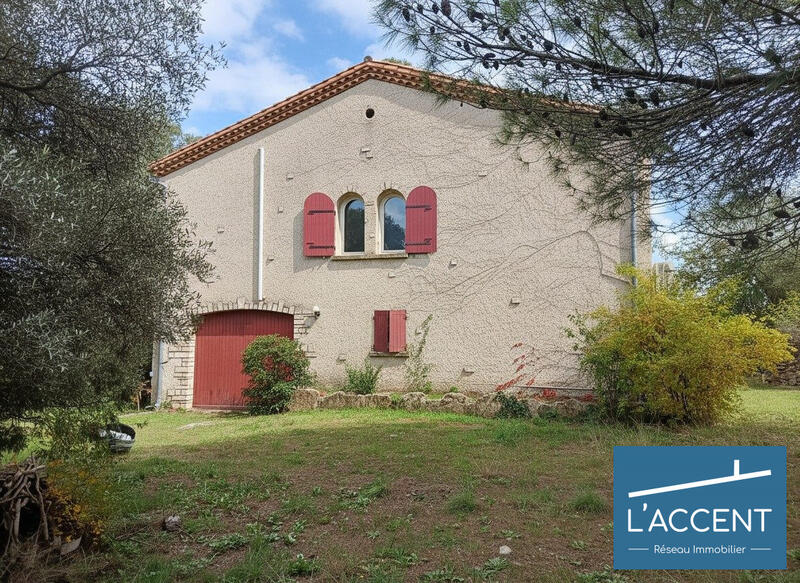 Maison - 185 m² - 7 pièces