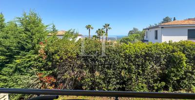 Villa - 179 m² - 5 pièces