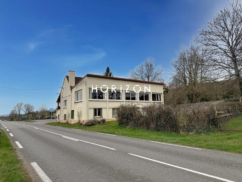 Maison ancienne - 240 m² - 10 pièces