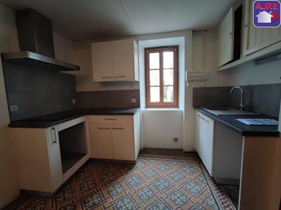 Maison - 166 m² - 4 pièces