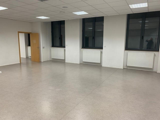 Bureau - 635 m²