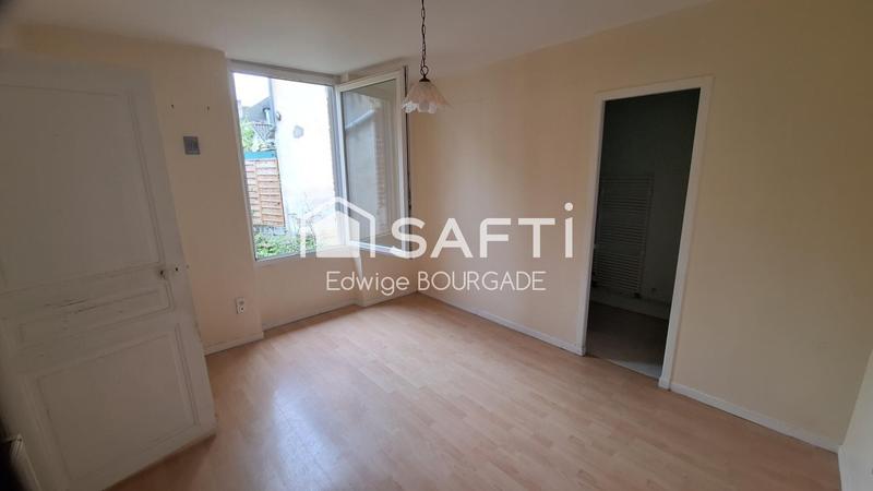 Maison - 238 m² - 6 pièces