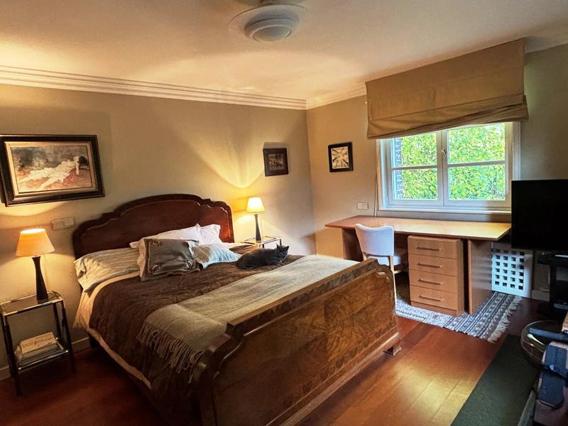 Maison - 275 m² - 12 pièces