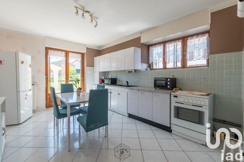 Maison - 167 m² - 8 pièces