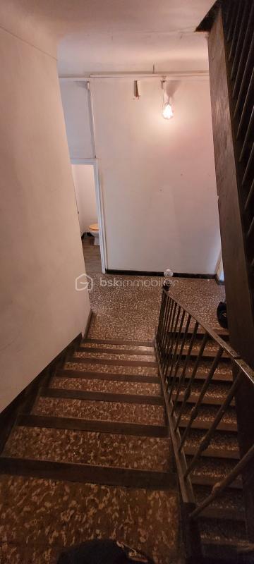 Immeuble - 230 m² - 9 pièces