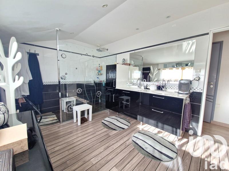 Maison de village - 208 m² - 5 pièces