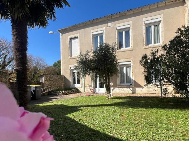 Maison - 193 m² - 7 pièces