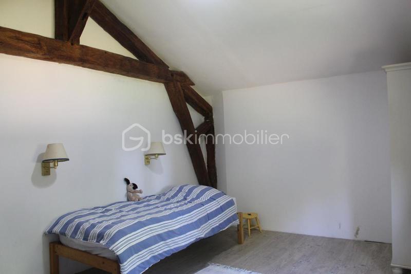 Demeure - 335 m² - 12 pièces