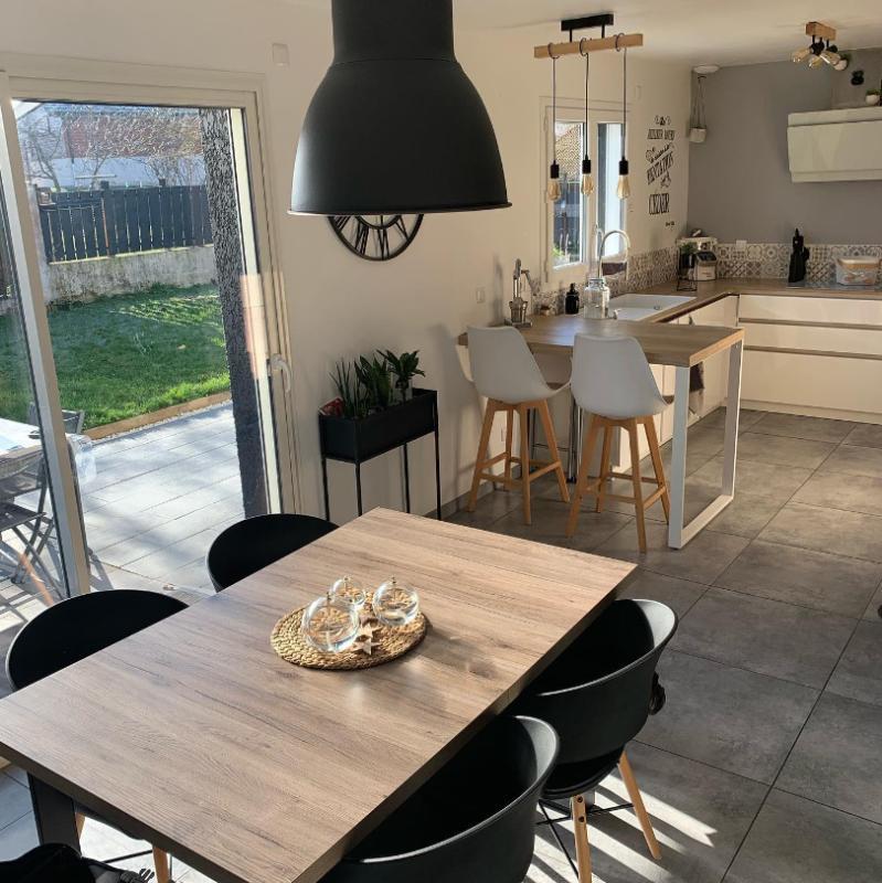 Maison - 94 m² - 4 pièces