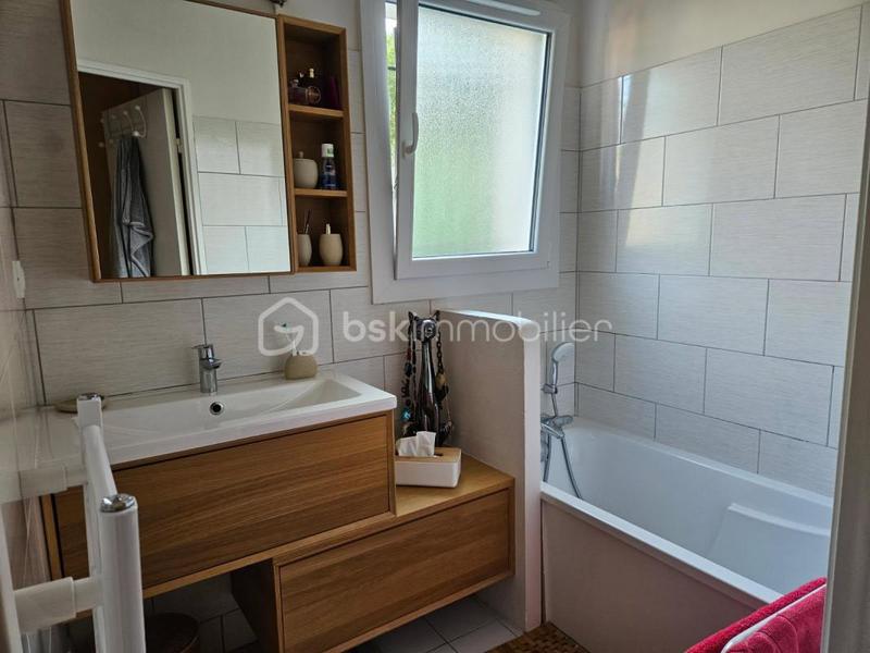 Maison - 88 m² - 4 pièces