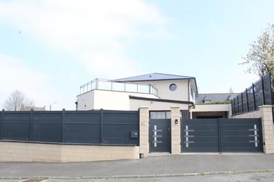 Villa - 180 m² - 7 pièces