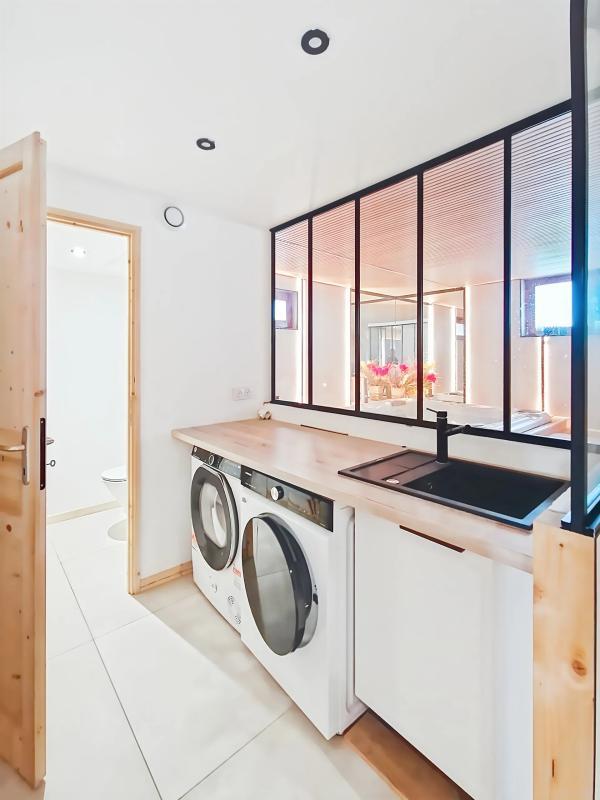 Châlet - 287 m² - 8 pièces