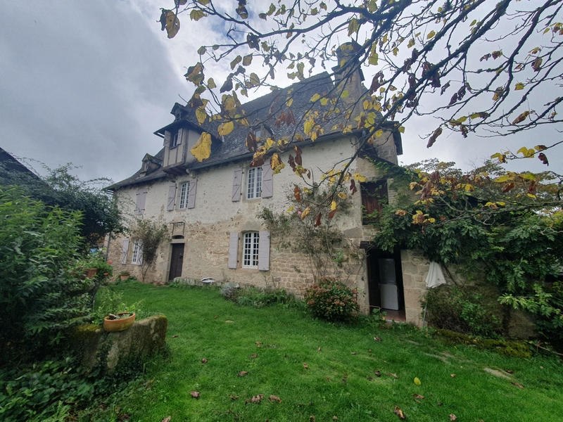 Propriété - 237 m² - 7 pièces