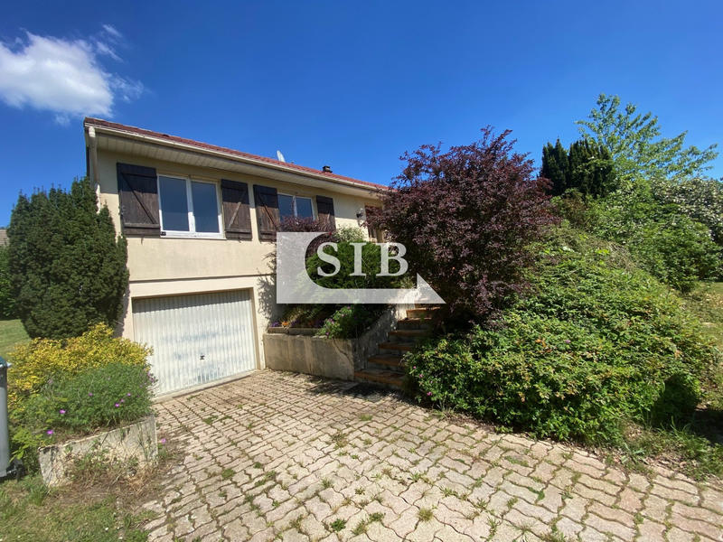 Maison - 96 m² - 5 pièces