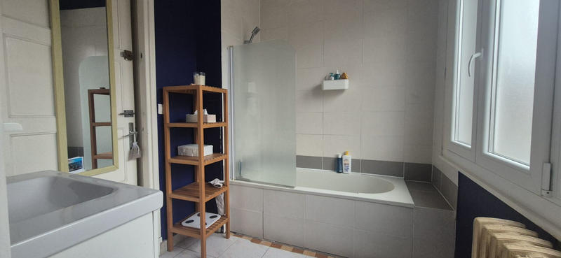 Maison - 246 m² - 9 pièces