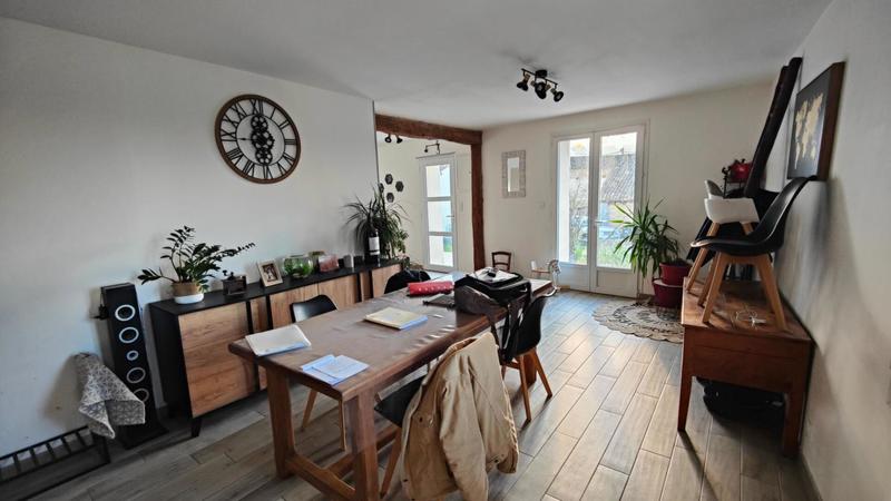 Propriété - 152 m² - 5 pièces