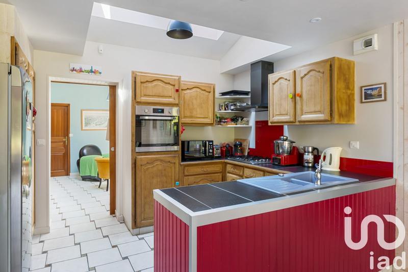 Maison - 168 m² - 8 pièces