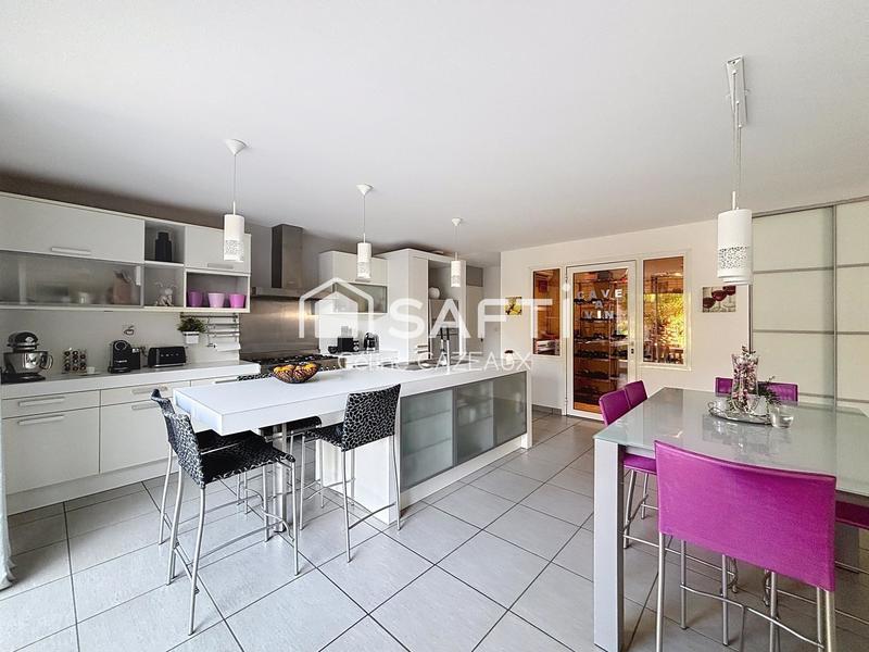 Maison - 175 m² - 6 pièces