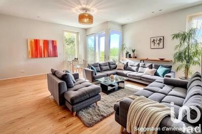 Maison - 152 m² - 8 pièces