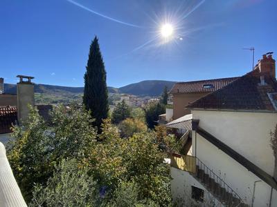 Appartement - 79 m² - 5 pièces