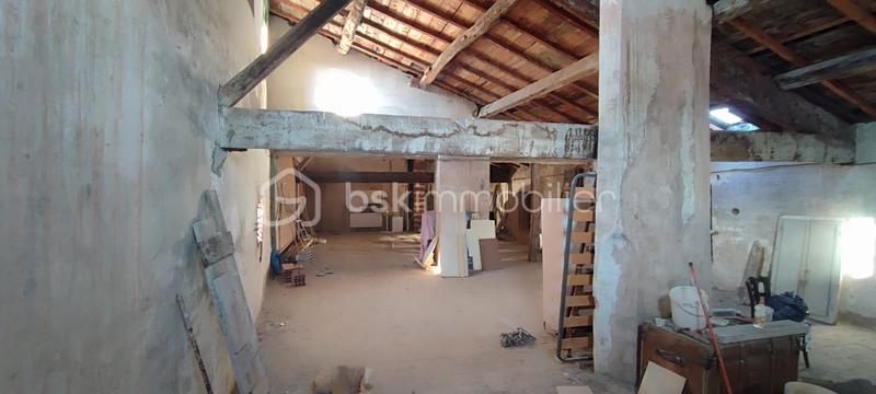 Maison - 350 m² - 15 pièces