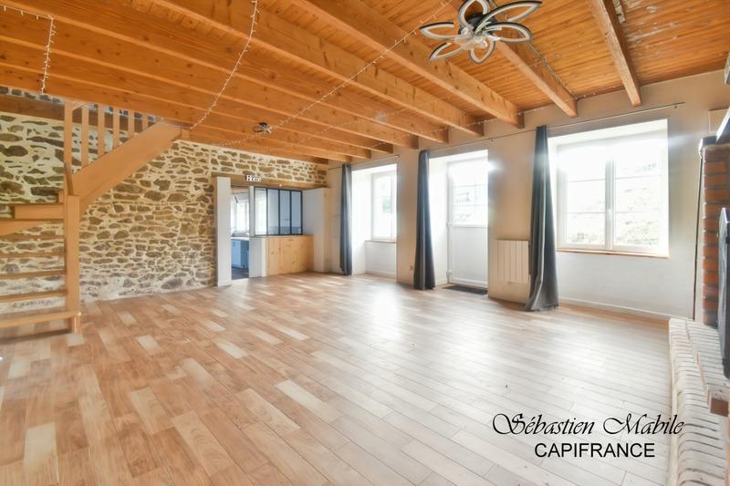 Maison - 95 m² - 5 pièces