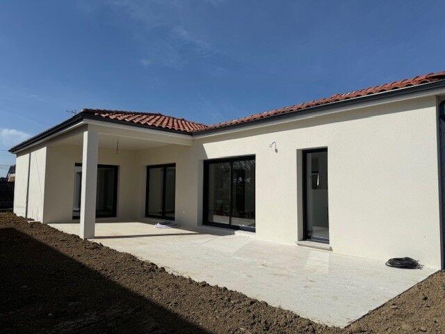 Maison - 95 m² - 4 pièces