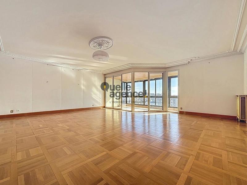 Appartement - 258 m² - 7 pièces