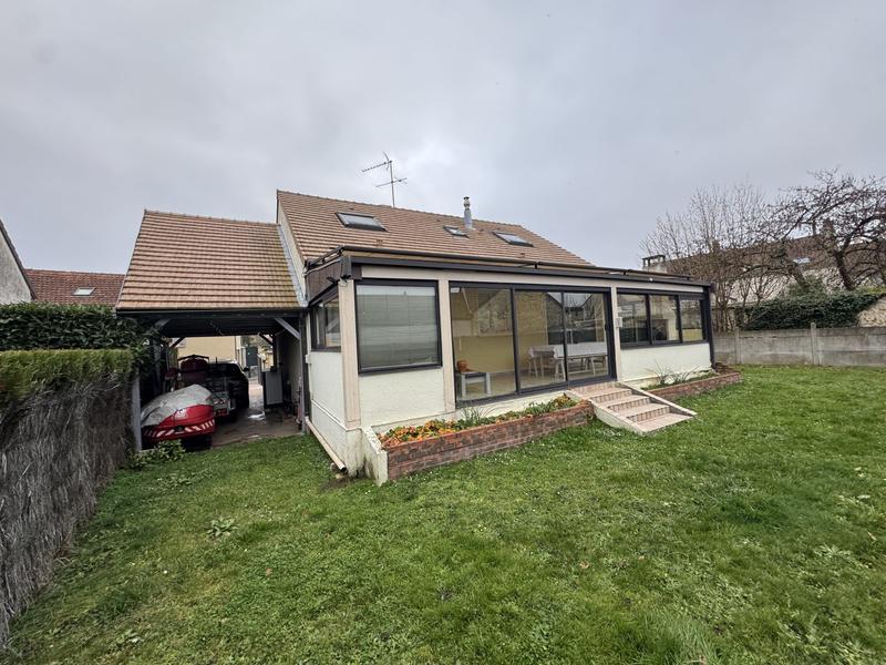 Maison - 135 m² - 6 pièces