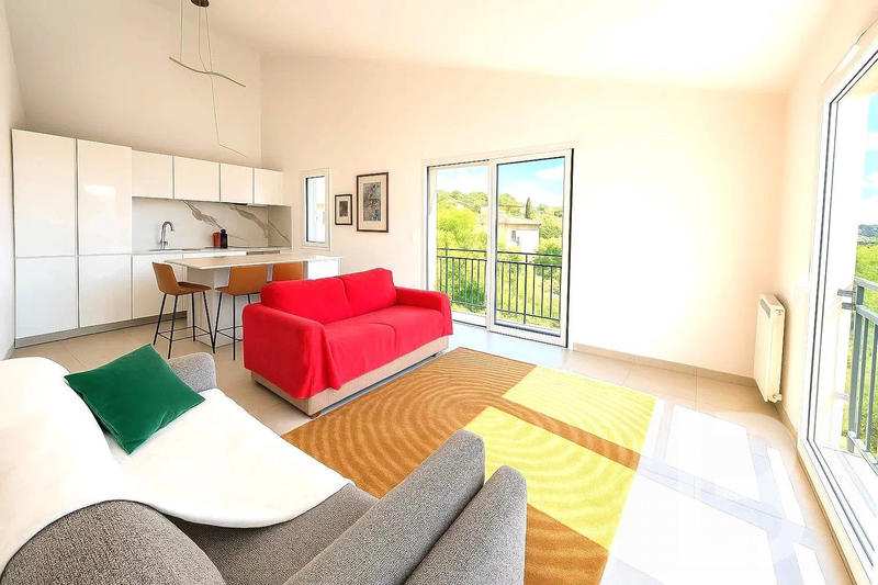 Appartement - 84 m² - 4 pièces