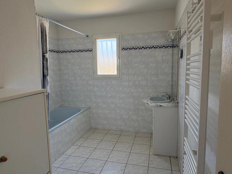 Maison - 96 m² - 4 pièces