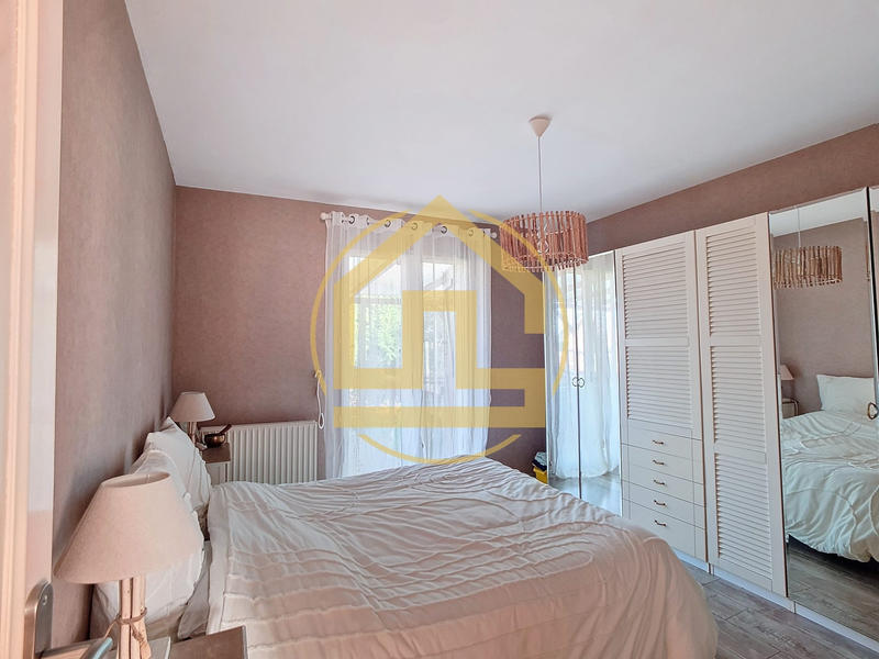 Maison - 115 m² - 6 pièces