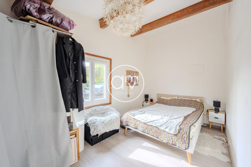 Maison - 212 m² - 7 pièces