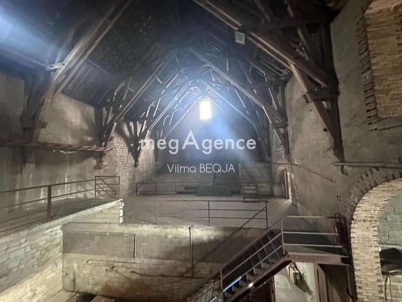 Local commercial - 796 m² - 10 pièces