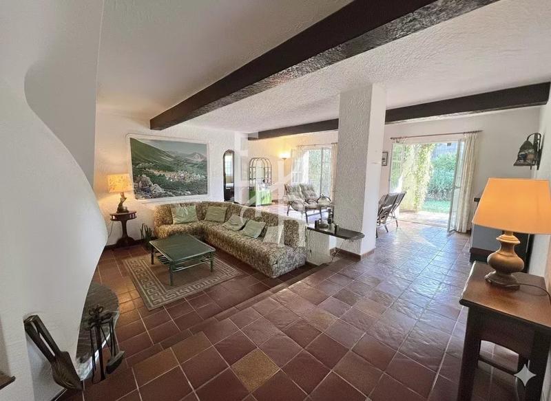 Appartement - 222 m² - 5 pièces