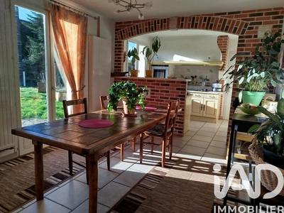 Maison - 93 m² - 5 pièces