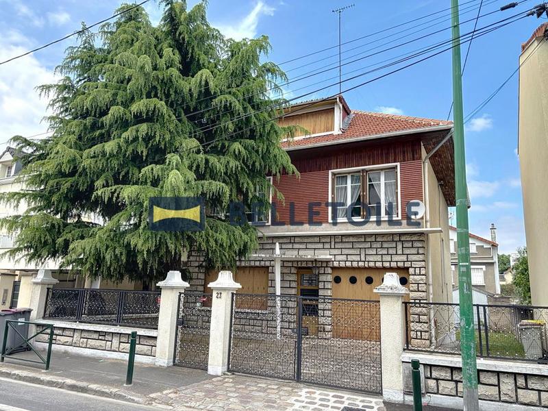 Pavillon - 238 m² - 6 pièces